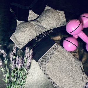 The 1111 brand ACTIVE set